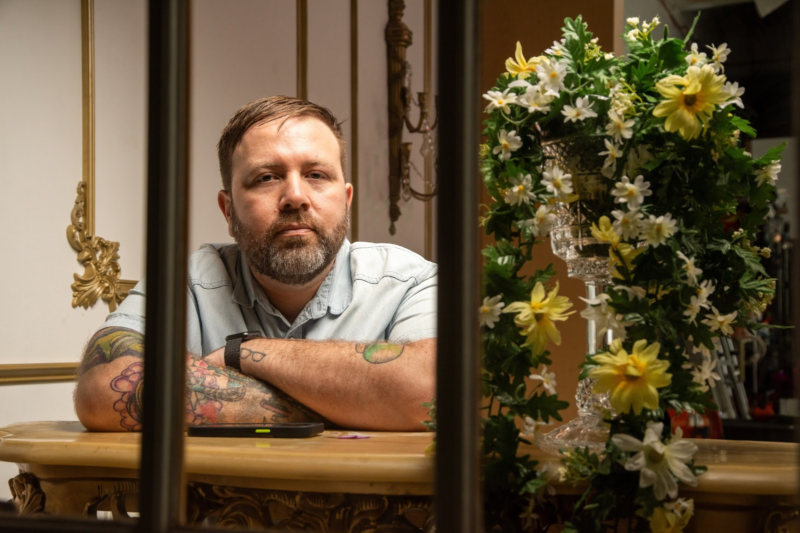 INTERNACIONAL: Falquez estrena ‘Solemn Eyes’,  Una Invitación a Abrir el Corazón y a Enfrentar las Emociones.