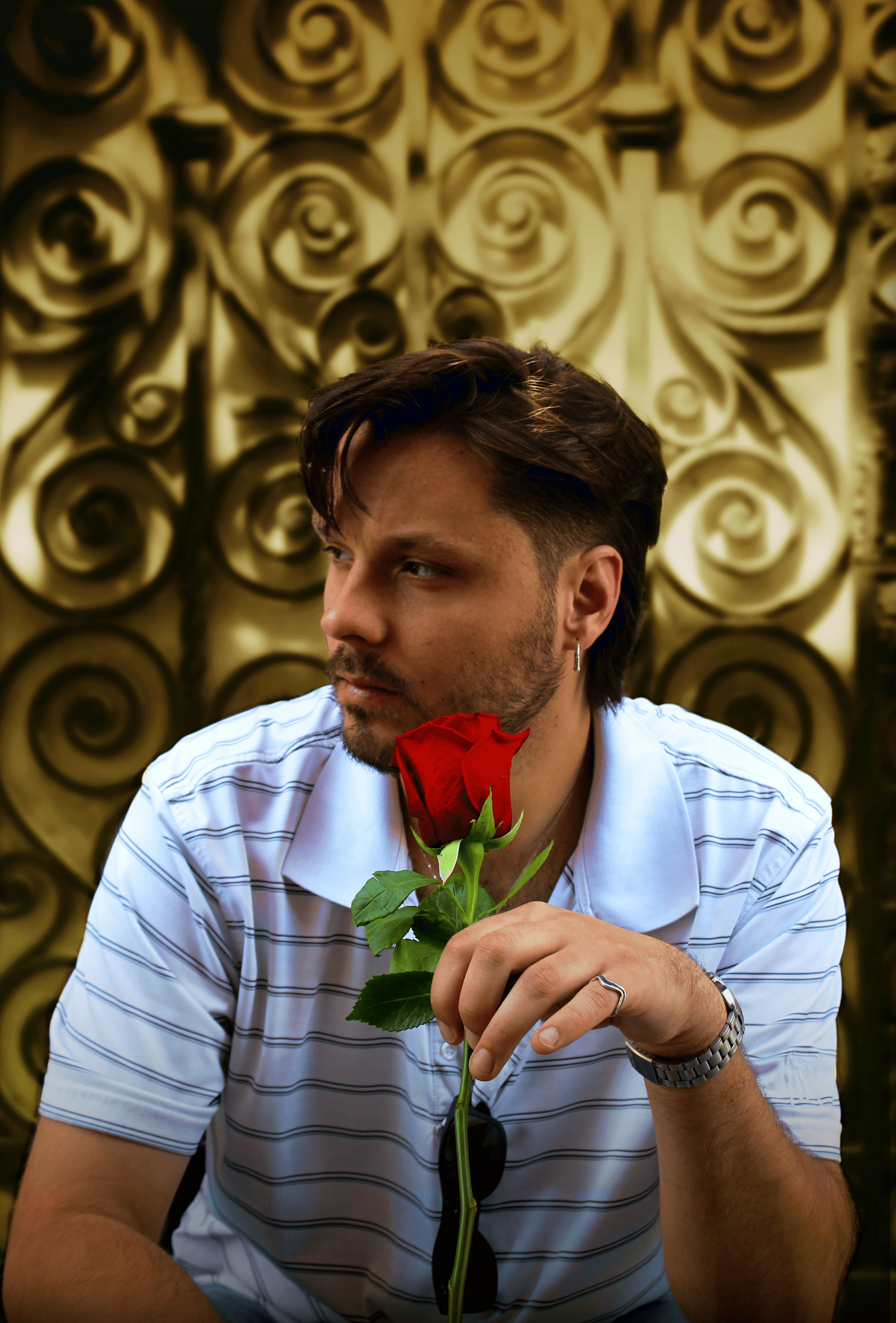 NACIONAL:  Joaquín Andrés presenta «De un Rosal».