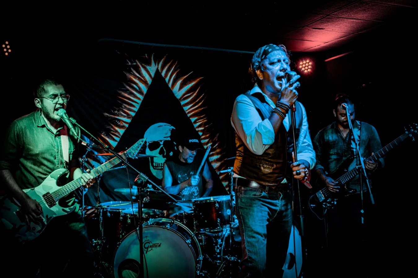 NACIONAL: FOZZIL// Un Coctel de Amor, Odio, Locura y Muerte…. Nuevo EP 2024.