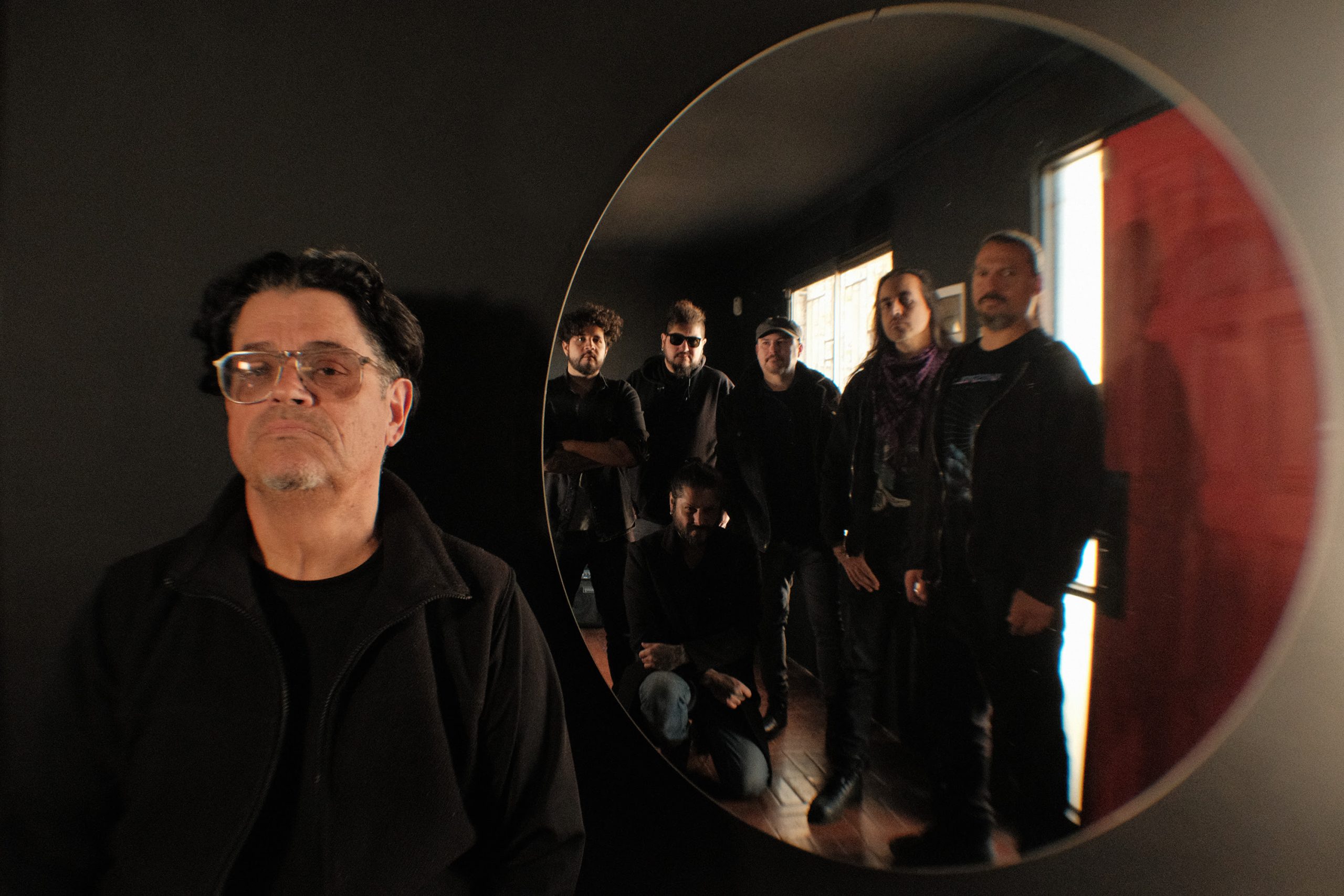 NACIONAL// Kuervos del Sur celebra de 15° aniversario del álbum «Porvenir», con nueva versión de “Mariposa Peregrina” junto a Joe Vasconcellos.