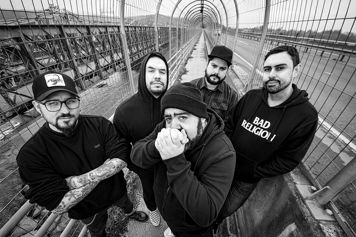 Falso Dilema adelanta su segundo álbum con el emotivo single “Heridas del Ayer”