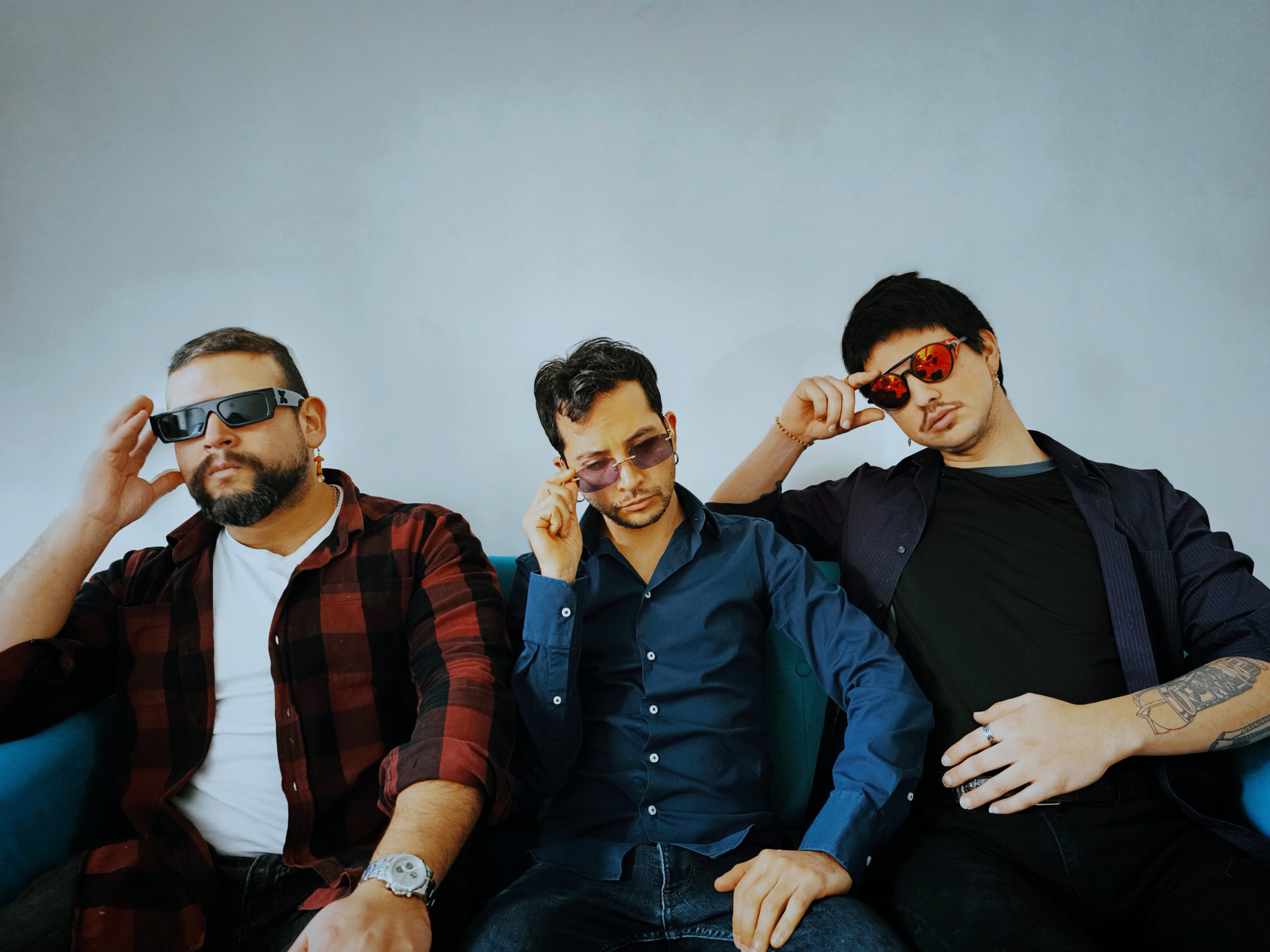 Navegando a Pólux presenta «Nueve Gotas», su esperado álbum debut