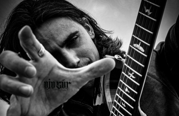 Entre la introspección y la catarsis: Ojo Sur presenta su primer single “Abre Mis Cadenas