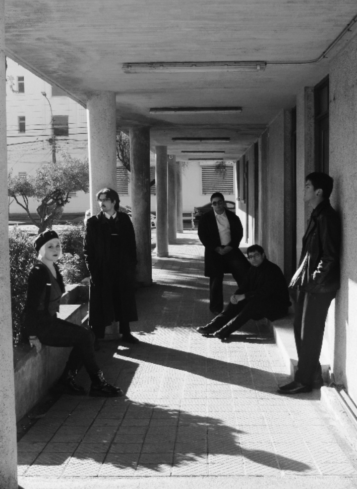 La banda chilena, oriunda de Chillán, Monitor, presenta oficialmente su nuevo EP, Pasajes Secretos, ya disponible en todas las plataformas digitales.