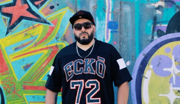 El Caminante revive la esencia del hip hop chileno en single «Desde los 90»