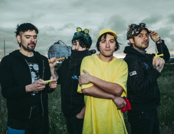 El Em3 presenta “Átomos Pixelados”, su primer LP y manifiesto del pixel punk penquista