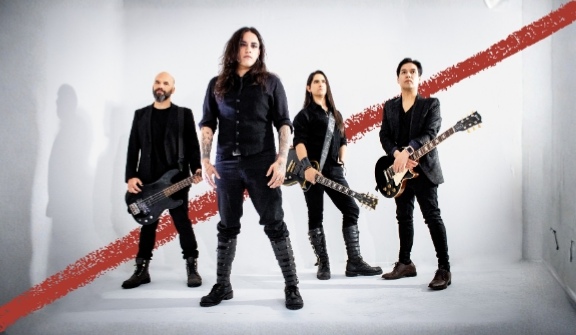 Doliente estrena su nuevo single»Forever Grey»