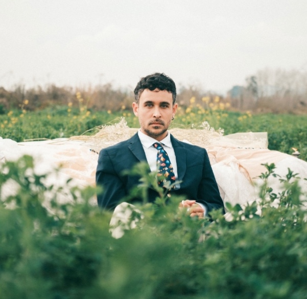 Pajarito”: la nueva canción de Max Valdés que apuesta por la calma y la luz