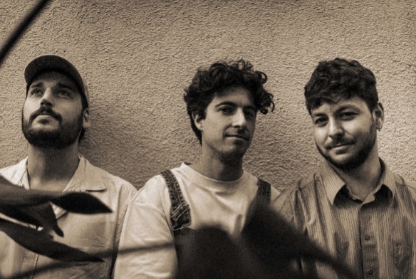 Pescao profundiza su lado más íntimo con “Son Horas”, segundo adelanto de su debut “UNO”