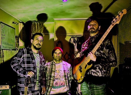 Autóctonos de Ninguna Parte comparten su single “Calles de Santiago”