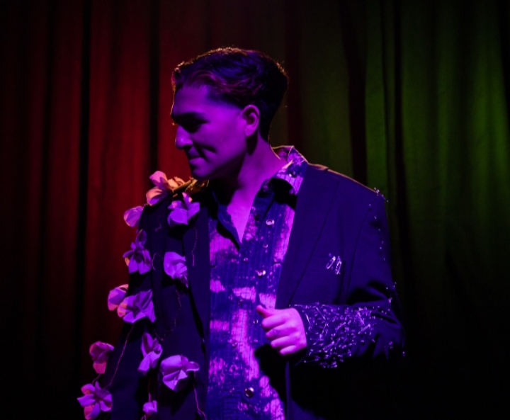 Vestiglo presenta “Cobijo Vol. I”Una sesión audiovisual para esos días en que el invierno parece no terminar
