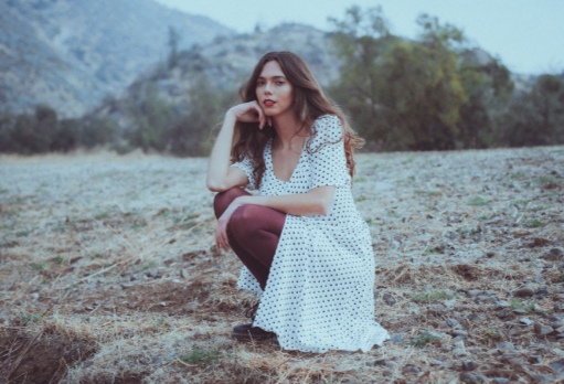 «Te daría tanto, solo por un poco»:Heridas, duelos, alivio y liberación en el segundo álbum de Olivia García