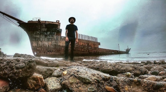 JACK Y LOS CAZADORES FURTIVOS DESATAN UN VIAJE METAFÍSICO CON “LA GRAN OLA”, SU NUEVO SINGLE
